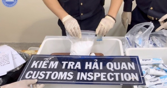 Vụ 4 nữ tiếp viên hàng không xách ma túy: Khởi tố 55 bị can