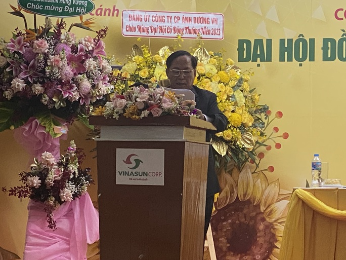 Lãnh đạo Vinasun nói không ngại cạnh tranh với taxi điện của tỉ phú Phạm Nhật Vượng - Ảnh 2. Lãnh đạo Vinasun nói không ngại cạnh tranh với taxi điện của tỉ phú Phạm Nhật Vượng - Ảnh 2.