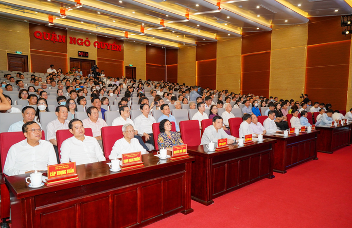 Chủ tịch Quốc hội Vương Đình Huệ tiếp xúc cử tri tại Hải Phòng - Ảnh 4. Chủ tịch Quốc hội Vương Đình Huệ tiếp xúc cử tri tại Hải Phòng - Ảnh 4.