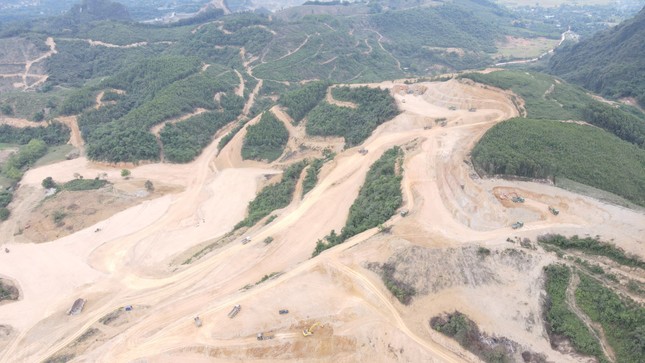 H&ograve;a B&igrave;nh l&yacute; giải về Dự &aacute;n khu đ&ocirc; thị gần 100ha 'xẻ n&uacute;i' khi chưa được cấp ph&eacute;p ảnh 1