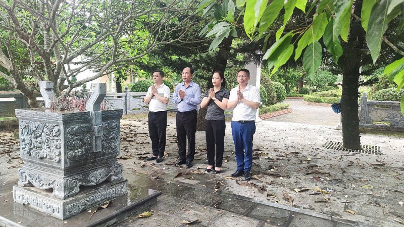 Nghĩa trang Liệt sĩ Phạm Văn Khang và Đồng đội: Địa chỉ đỏ của Ngành Tài chính Việt Nam Nghĩa trang Liệt sĩ Phạm Văn Khang và Đồng đội: Địa chỉ đỏ của Ngành Tài chính Việt Nam