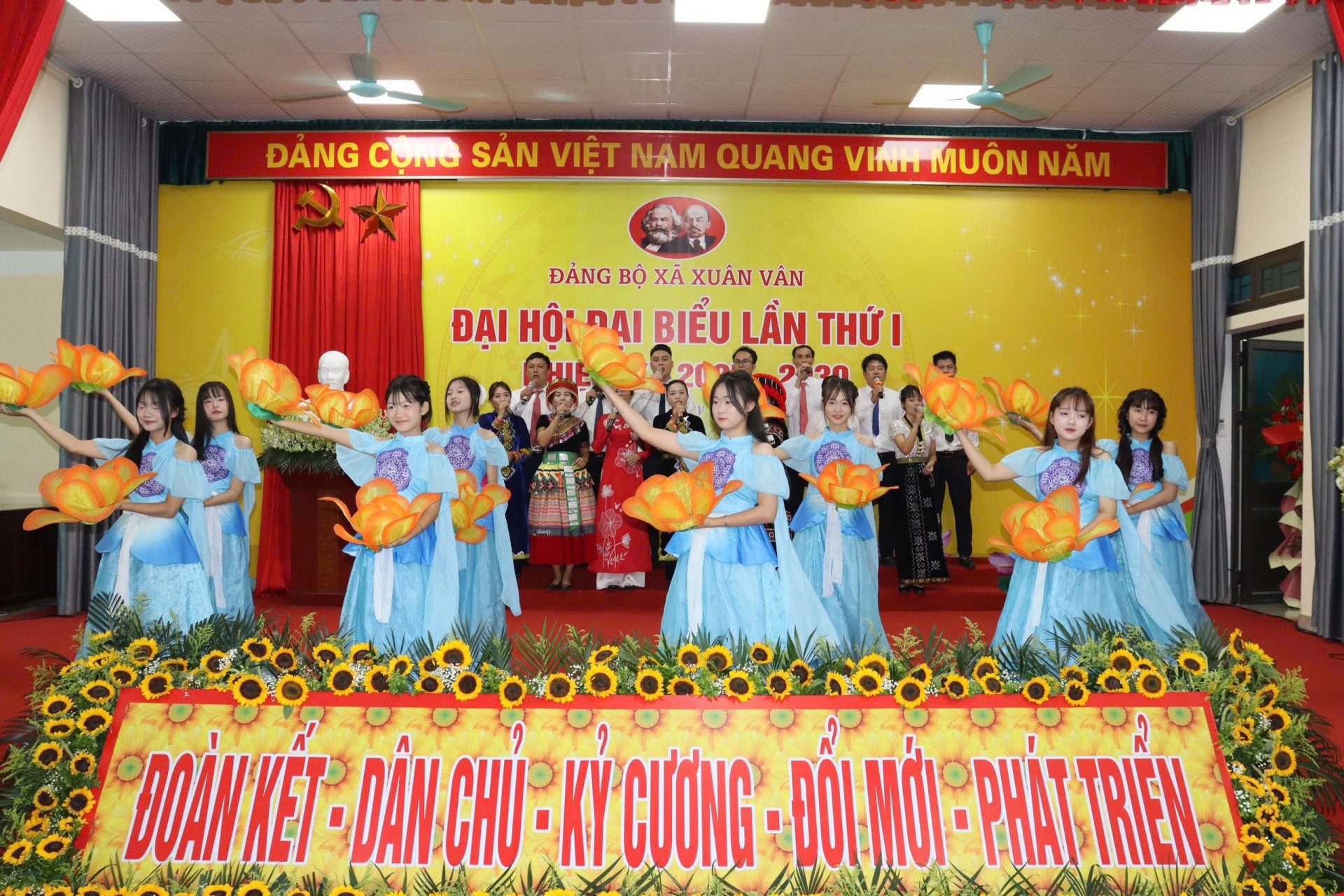Xuân Vân, Tuyên Quang: Một chặng đường mới - Vững bước phát triển toàn diện, bền vững Xuân Vân, Tuyên Quang: Một chặng đường mới - Vững bước phát triển toàn diện, bền vững