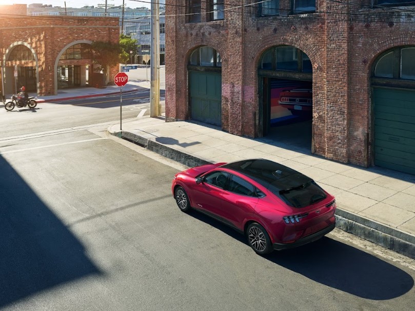 Mustang Mach-E – Mang di sản biểu tượng của dòng xe Pony đến với khách hàng yêu thích ô tô điện