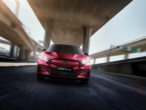 Mustang Mach-E: Mang di sản biểu tượng của dòng xe Pony đến với khách hàng yêu thích ô tô điện