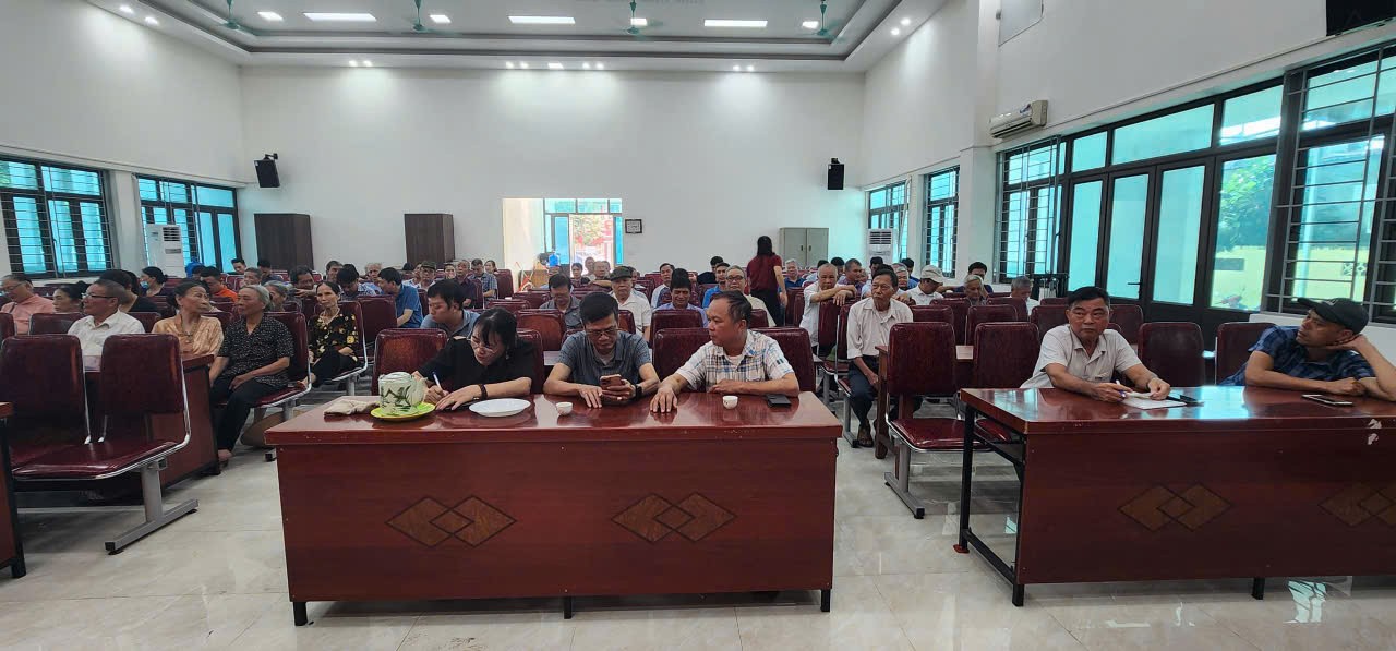 Chi bộ thôn Ngọc Chi tổ chức sinh hoạt thường kỳ tháng 10/2025