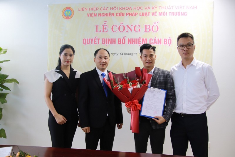 Viện nghiên cứu Pháp luật về môi trường điều động, bổ nhiệm nhiều cán bộ chủ chốt Viện nghiên cứu Pháp luật về môi trường điều động, bổ nhiệm nhiều cán bộ chủ chốt