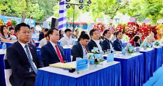 Trường Cao đẳng Điện tử - Điện lạnh Hà Nội: 60 năm vững bước, khát vọng vươn xa Trường Cao đẳng Điện tử - Điện lạnh Hà Nội: 60 năm vững bước, khát vọng vươn xa