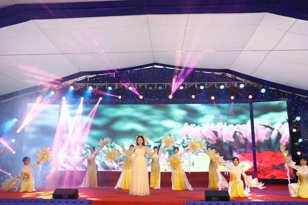 Trường Cao đẳng Điện tử - Điện lạnh Hà Nội: 60 năm vững bước, khát vọng vươn xa Trường Cao đẳng Điện tử - Điện lạnh Hà Nội: 60 năm vững bước, khát vọng vươn xa