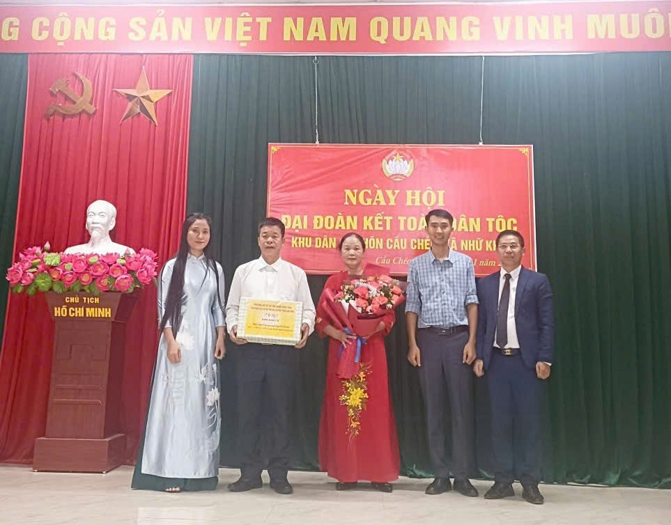 Rộn ràng Ngày hội Đại đoàn kết toàn dân tộc tại thôn Cầu Chéo, xã Nhữ Khê, Tuyên Quang