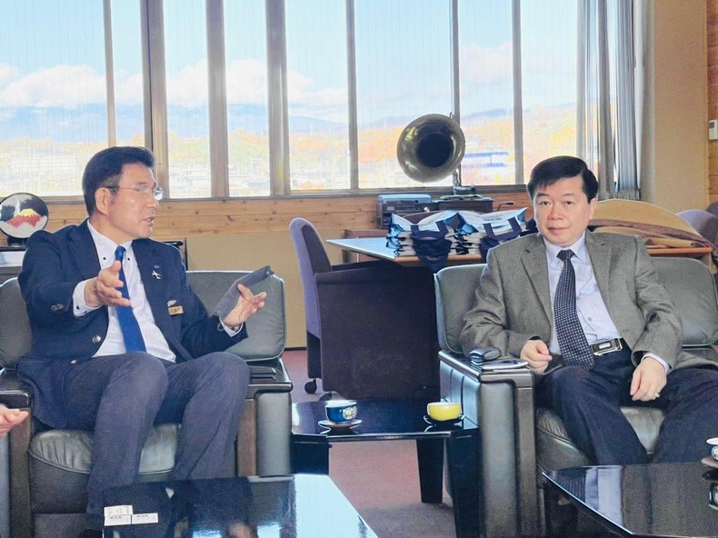 Tỉnh Hòa Bình hợp tác đào tạo với Học viện Hàng không Nhật Bản Tỉnh Hòa Bình hợp tác đào tạo với Học viện Hàng không Nhật Bản ảnh 1