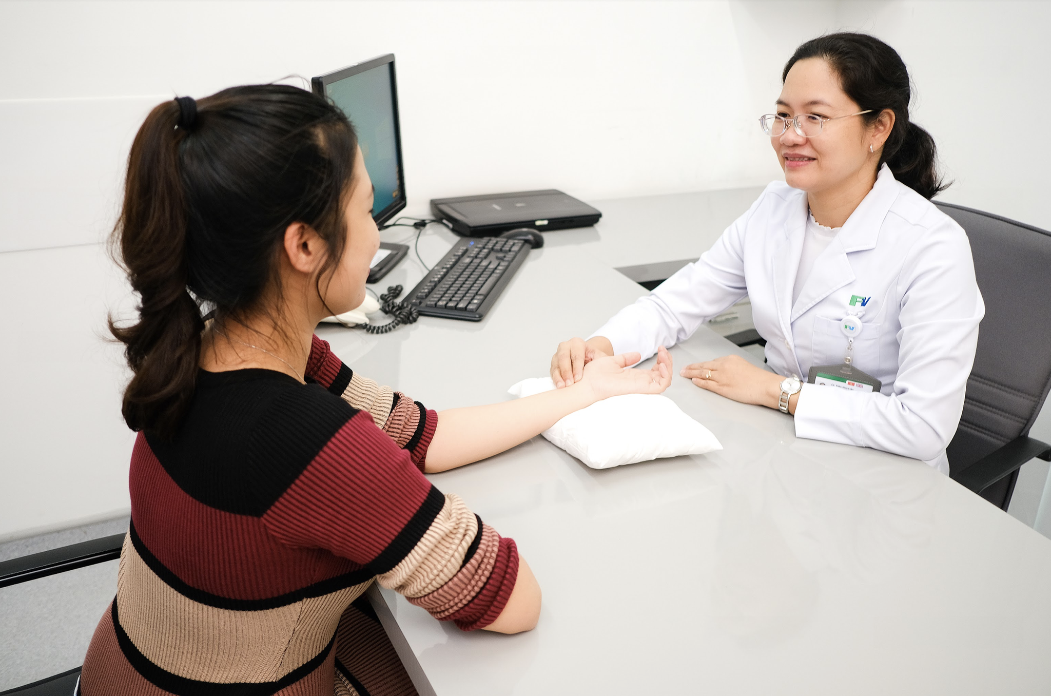 Trị mất ngủ hiệu quả bằng y học cổ truyền Trị mất ngủ hiệu quả bằng y học cổ truyền - ảnh 1