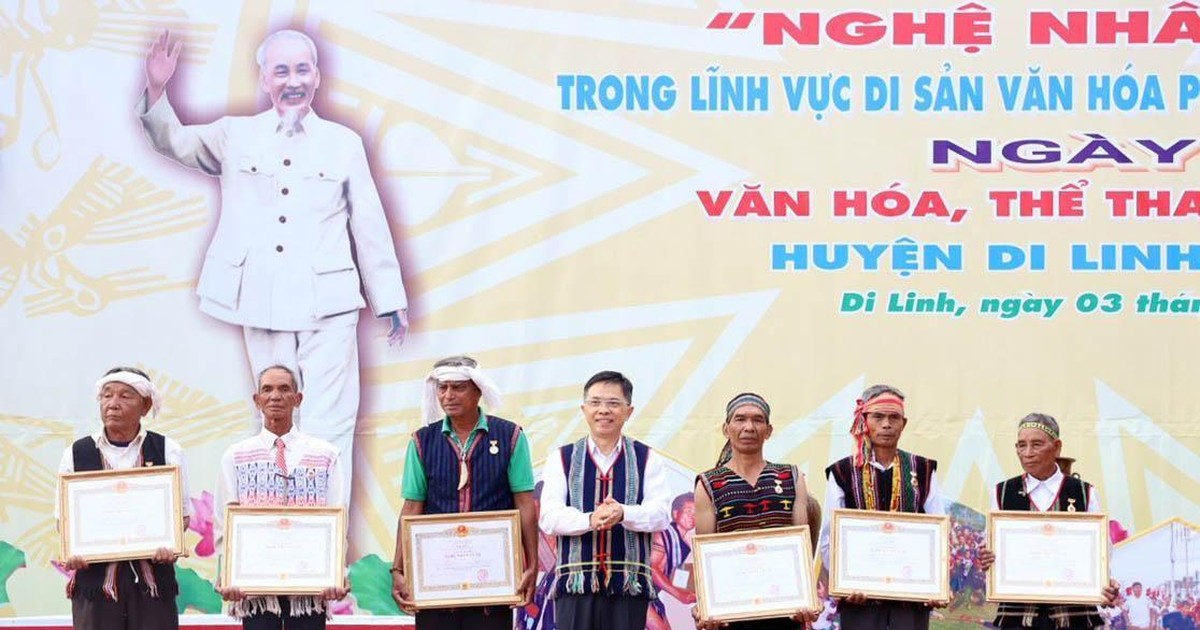 Lâm Đồng có 6 nghệ nhân được phong tặng “Nghệ nhân ưu tú”