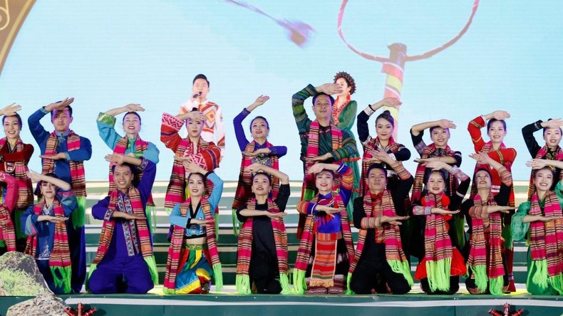 Đặc sắc Ngày hội Văn hóa, thể thao và du lịch các dân tộc vùng Tây Bắc Đặc sắc Ngày hội Văn hóa, thể thao và du lịch các dân tộc vùng Tây Bắc ảnh 1