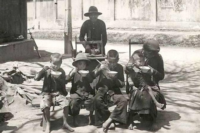 Nghệ thuật thứ 8 - Người Hà Nội xưa Nghệ thuật thứ 8 - Người Hà Nội xưa