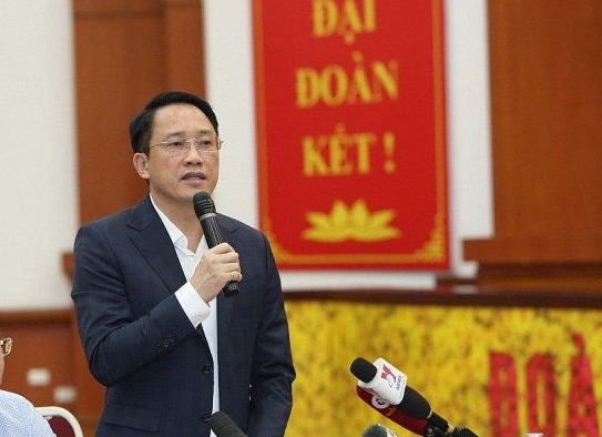 Tạm hoãn xuất cảnh nâng cao hiệu quả quản lý thuế và thu hồi nợ đọng Tạm hoãn xuất cảnh nâng cao hiệu quả quản lý thuế và thu hồi nợ đọng