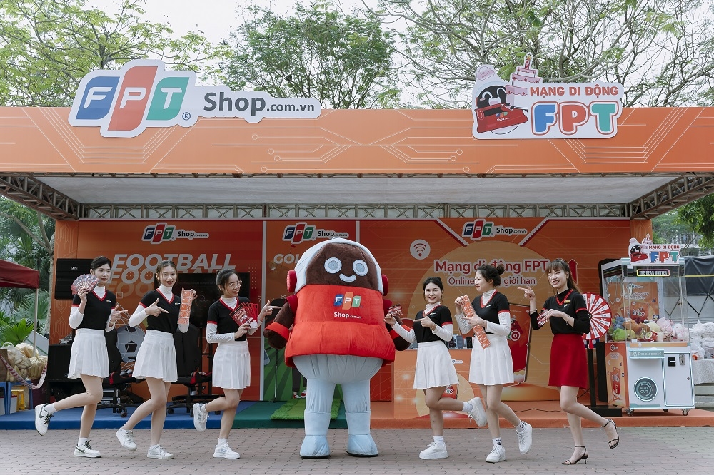 FPT Retail vượt kế hoạch kinh doanh năm 2024 FPT Retail vượt kế hoạch kinh doanh năm 2024