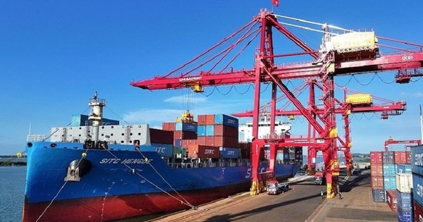 Việt Nam xuất khẩu hàng hóa sang Singapore đạt mức kỷ lục