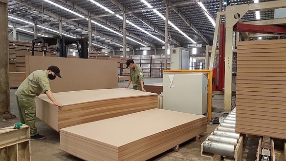 Ngành gỗ Việt Nam vượt “gió ngược”, lần đầu cán mốc hơn 17 tỷ USD