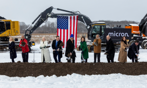 Mỹ "mạnh tay" với các nhà sản xuất chip nhớ châu Á