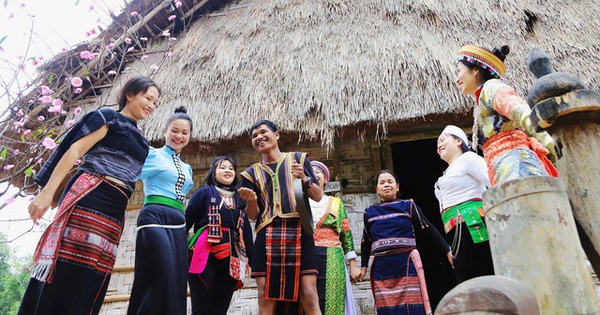 Nhiều hoạt động hấp dẫn trong Ngày hội ‘Sắc Xuân trên mọi miền Tổ quốc’ năm 2025 Nhiều hoạt động hấp dẫn trong Ngày hội ‘Sắc Xuân trên mọi miền Tổ quốc’ năm 2025