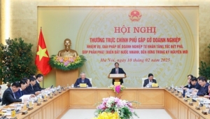 Thủ tướng gặp gỡ doanh nghiệp tư nhân để bàn giải pháp thúc đẩy tăng trưởng kinh tế