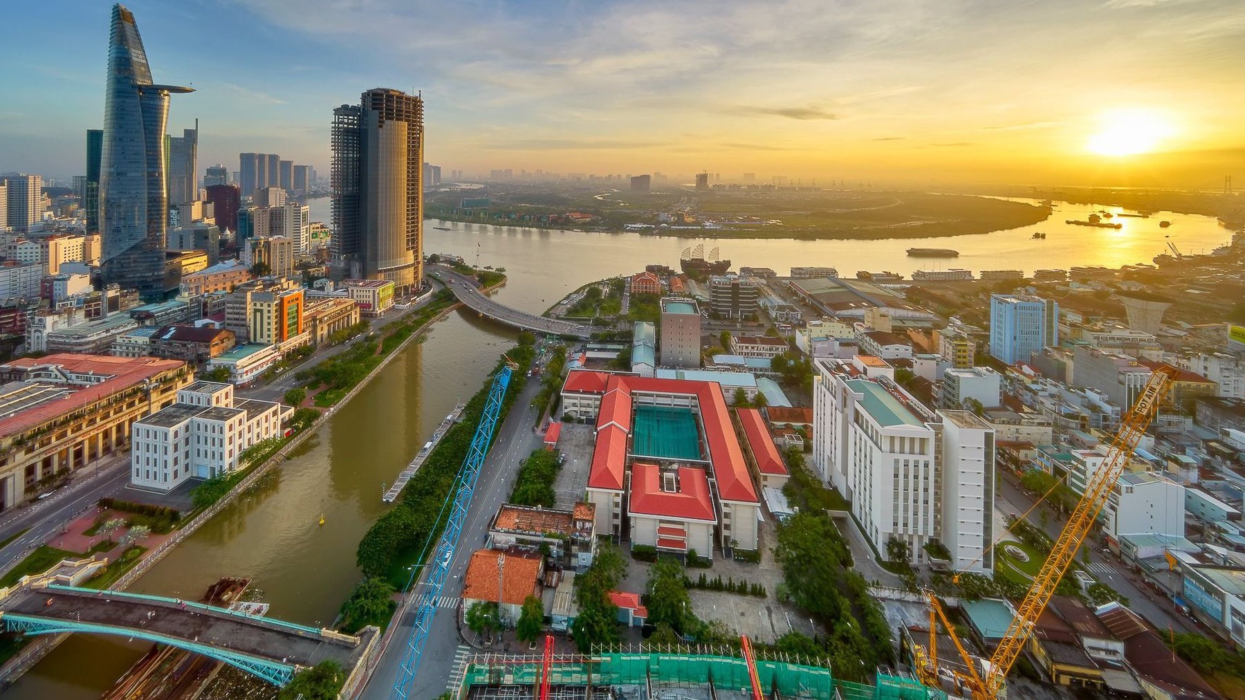 Khoán "KPI" tăng trưởng: Trao quyền cho địa phương, TW cần cam kết mạnh mẽ