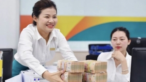 Ngăn chặn lãi suất leo thang: Ngân hàng đối mặt với bài toán lợi nhuận