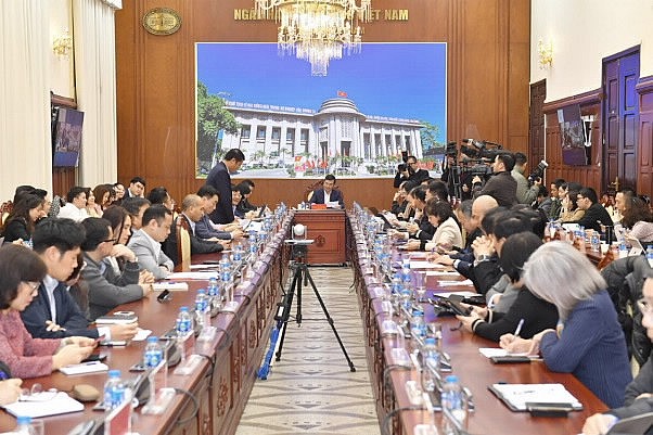 Thủ tướng ra chỉ đạo: Ngân hàng lập tức đảo chiều, giảm lãi suất cho vay Thủ tướng ra chỉ đạo: Ngân hàng lập tức đảo chiều, giảm lãi suất cho vay