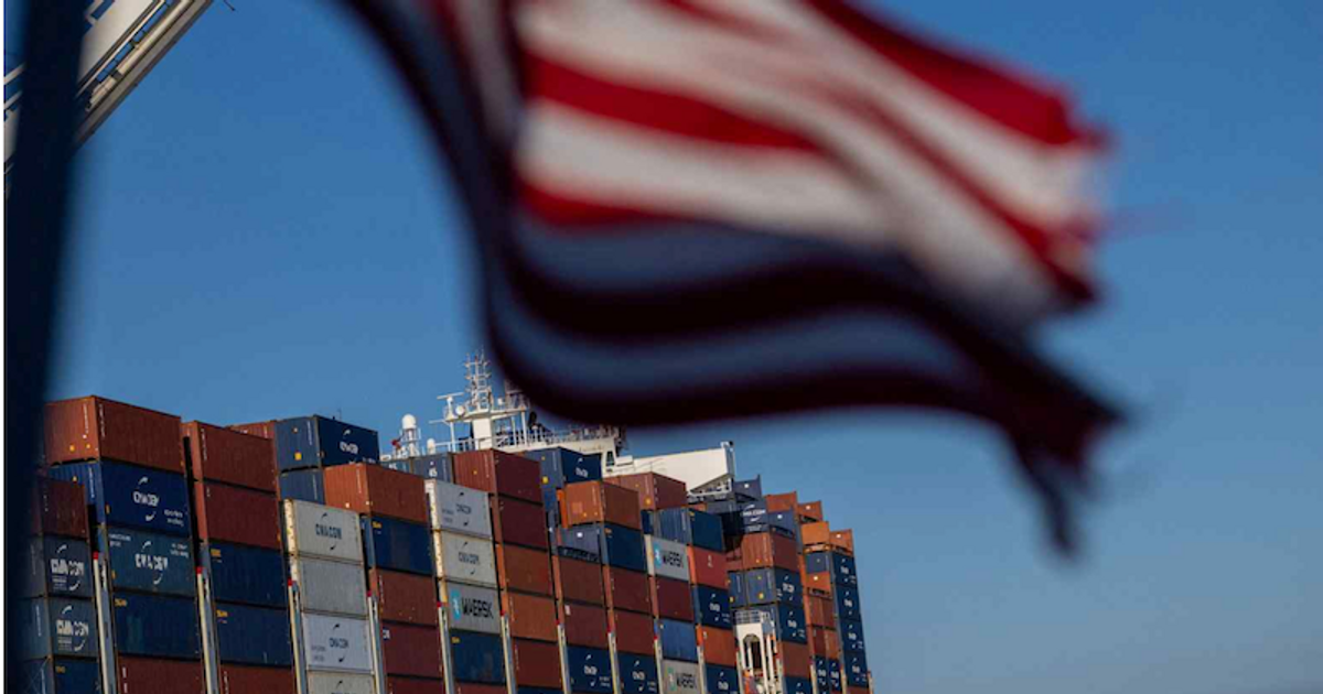 Nhà nhập khẩu Mỹ sẽ được hoàn thuế sau phán quyết mới của tòa án? Nhà nhập khẩu Mỹ sẽ được hoàn thuế sau phán quyết mới của tòa án?