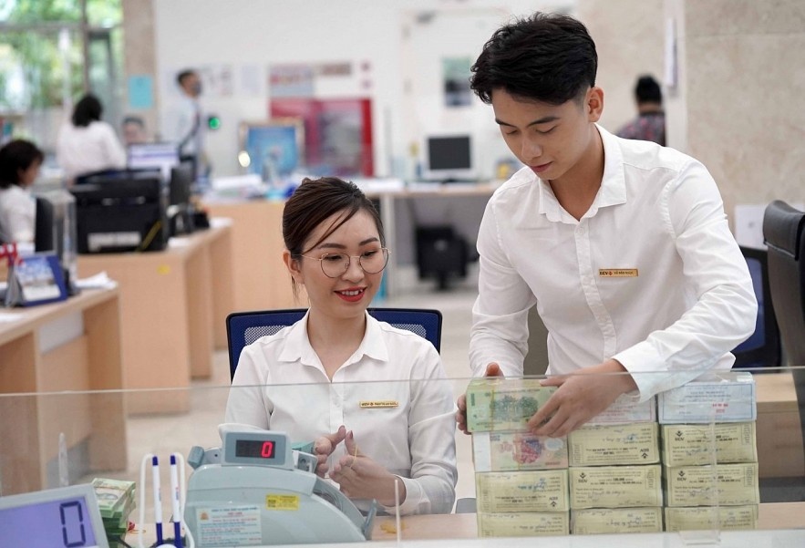 Yêu cầu nghiêm cấm các ngân hàng tự do tăng lãi suất không theo định hướng Yêu cầu nghiêm cấm các ngân hàng tự do tăng lãi suất không theo định hướng