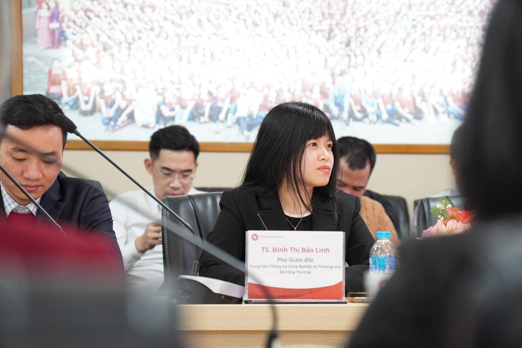 Làm gì để thúc đẩy hoạt động giao dịch hàng hóa? Làm gì để thúc đẩy hoạt động giao dịch hàng hóa?