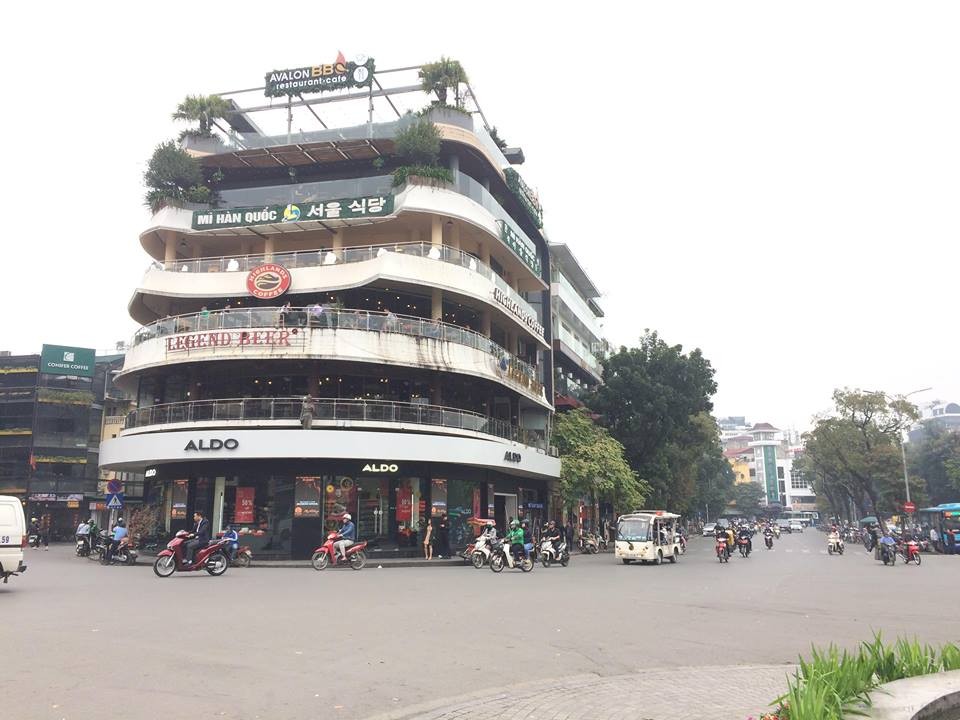 Hà Nội tán thành phương án phá bỏ tòa nhà