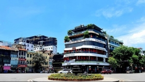 Chuyên gia nói gì về việc Hà Nội sẽ phá bỏ tòa nhà ‘Hàm cá mập’?