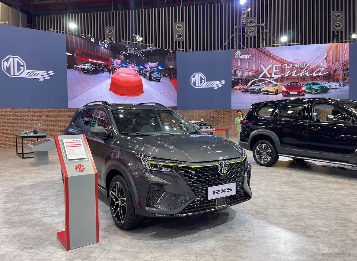 Ô tô Trung Quốc tràn vào Việt Nam: "Cách mạng 2.0" hay lại theo vết xe đổ Ô tô Trung Quốc tràn vào Việt Nam: "Cách mạng 2.0" hay lại theo vết xe đổ