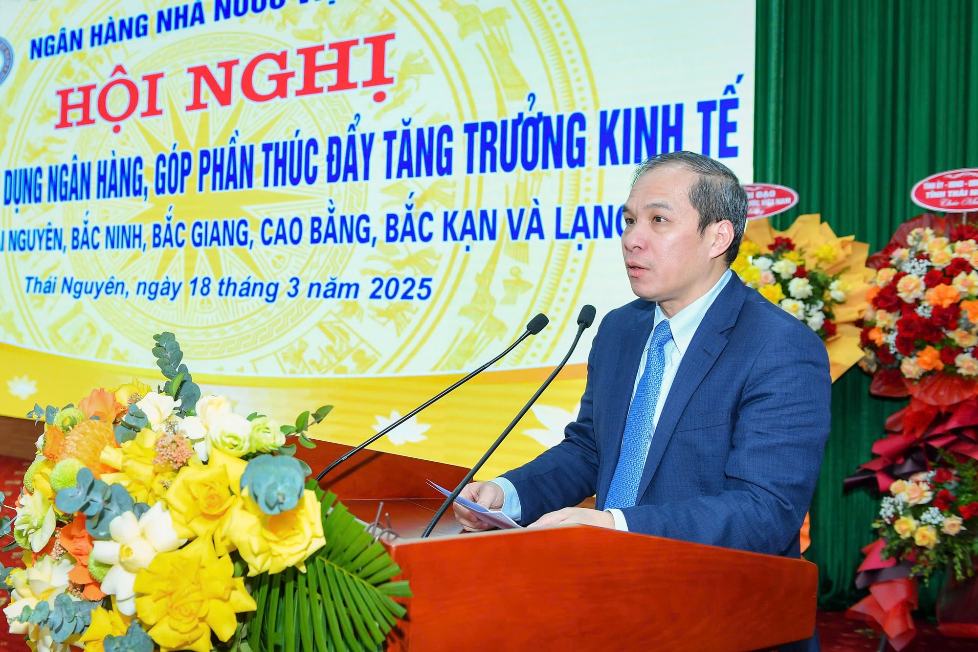 Ngân hàng nỗ lực thúc đẩy tín dụng, hỗ trợ nền kinh tế Ngân hàng nỗ lực thúc đẩy tín dụng, hỗ trợ nền kinh tế