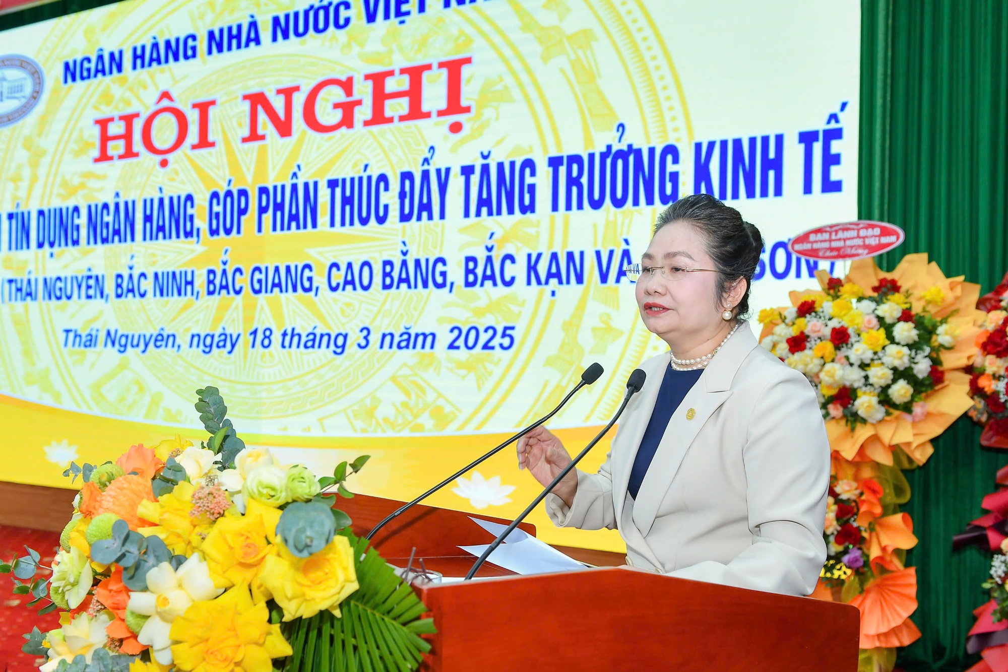 Ngân hàng nỗ lực thúc đẩy tín dụng, hỗ trợ nền kinh tế Ngân hàng nỗ lực thúc đẩy tín dụng, hỗ trợ nền kinh tế