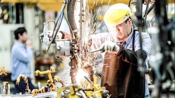 Doanh nghiệp chùn bước vì tình trạng "cài cắm" giấy phép con