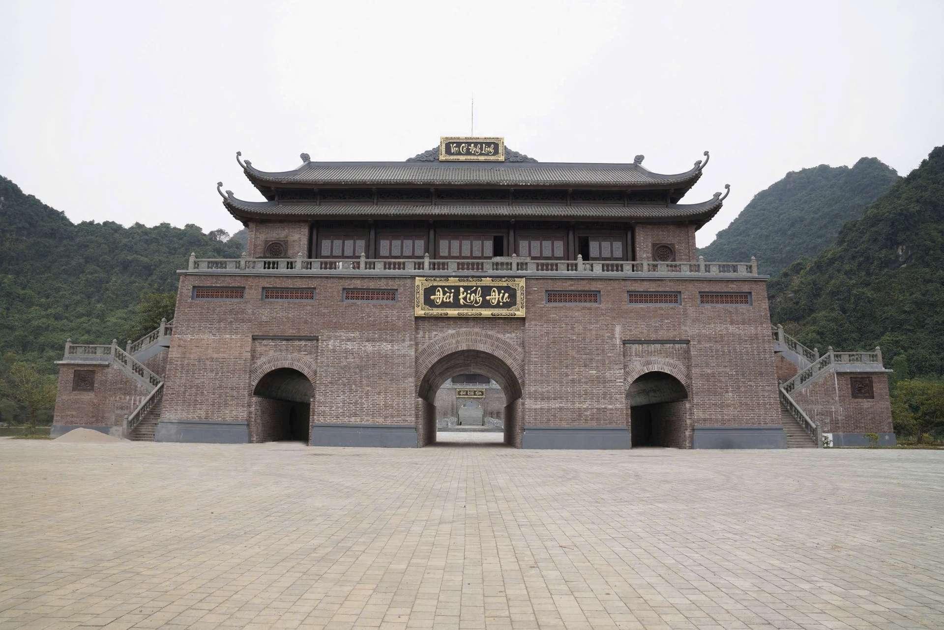 Thung Ui - Đàn Kính thiên, nơi Đất - Trời – Con người giao hòa