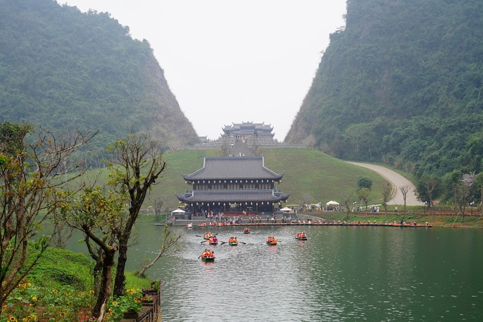 Thung Ui - Đàn Kính thiên, nơi Đất - Trời – Con người giao hòa
