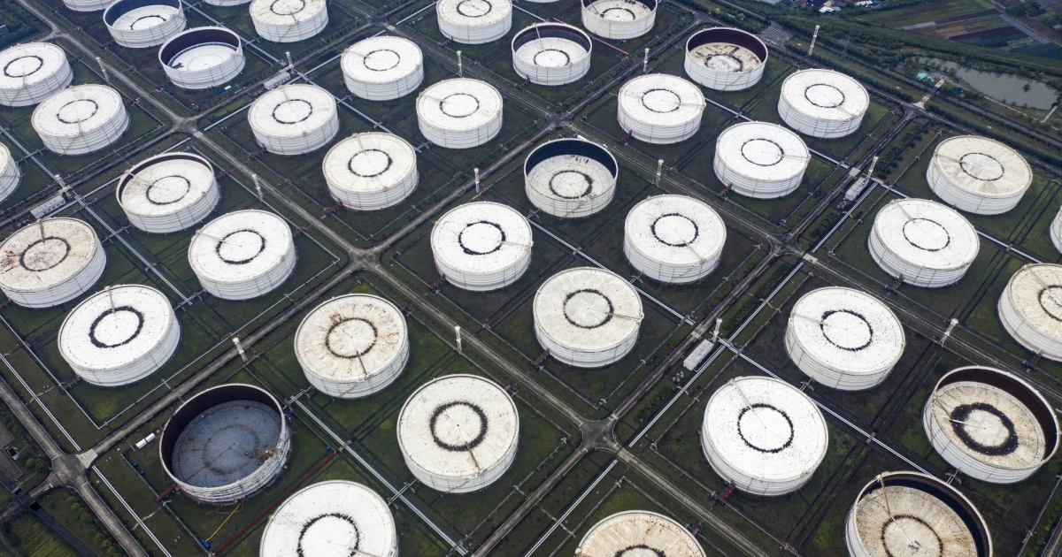 "Bộ đệm" giảm sốc giá dầu của Trung Quốc