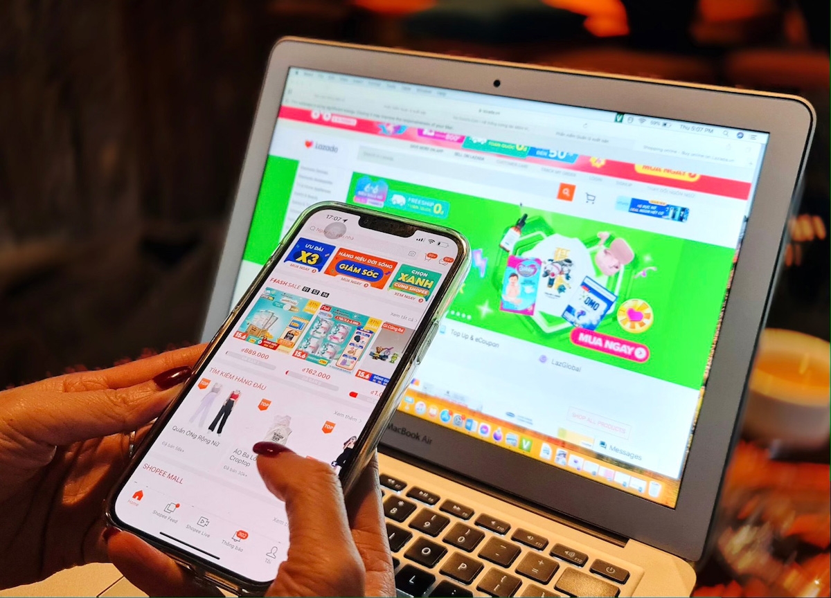 Cuộc tháo chạy khỏi “giá rẻ”: Người tiêu dùng quay lưng với hàng giảm sâu Cuộc tháo chạy khỏi “giá rẻ”: Người tiêu dùng quay lưng với hàng giảm sâu