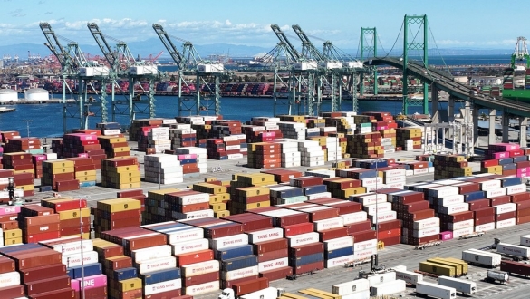 Thuế quan mới của Mỹ gây chấn động: Lo sợ "chạy đua xuống đáy"