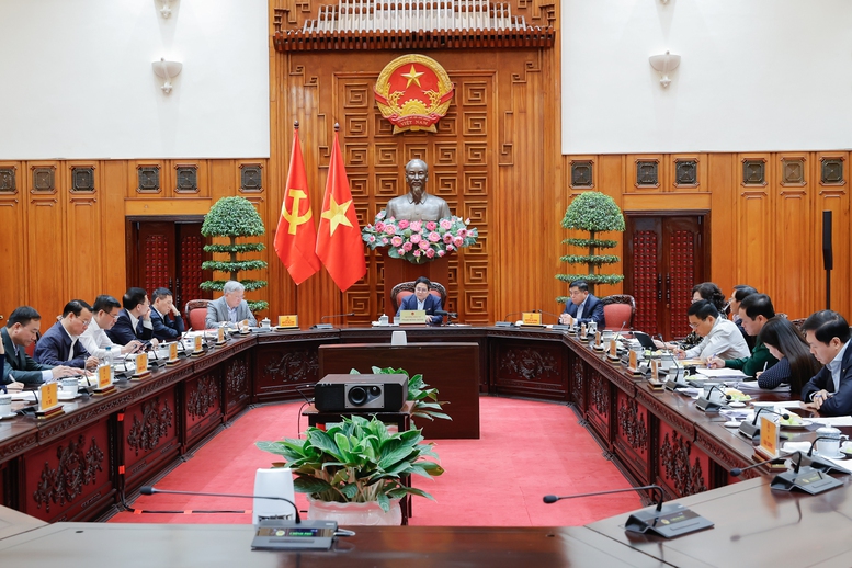 Thủ tướng chủ trì cuộc họp với các bộ, ngành về mức thuế mới của Mỹ Thủ tướng chủ trì cuộc họp với các bộ, ngành về mức thuế mới của Mỹ