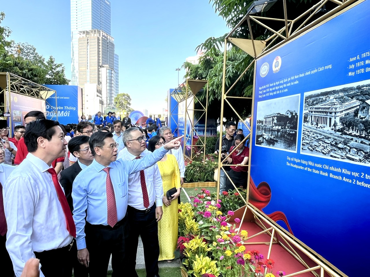 Ngành ngân hàng TPHCM hướng tới tháng 4 lịch sử với nhiều sự kiện ý nghĩa Ngành ngân hàng TPHCM hướng tới tháng 4 lịch sử với nhiều sự kiện ý nghĩa