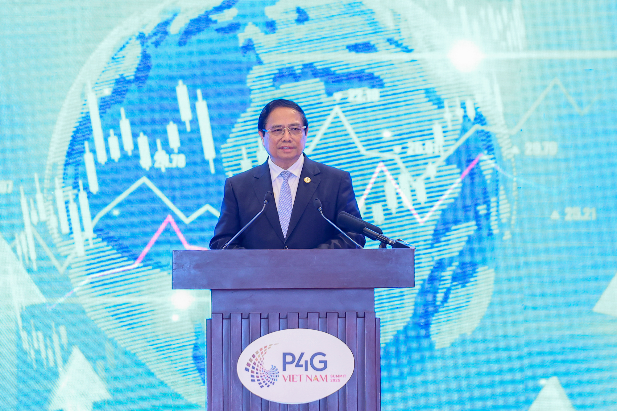 Thủ tướng: Hợp tác công-tư là chìa khoá để hiện thực hoá các mục tiêu phát triển bền vững