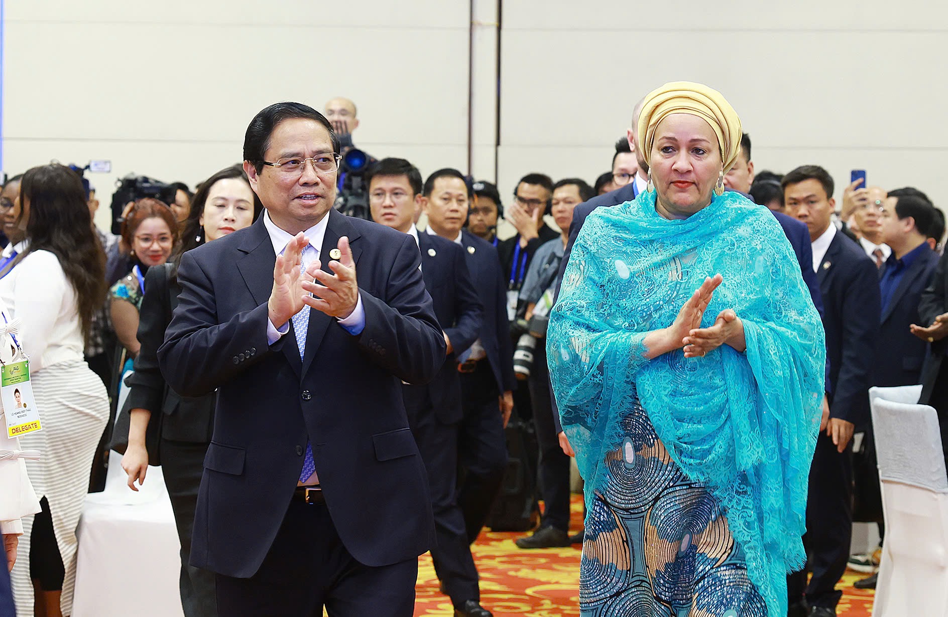 Thủ tướng: Hợp tác công-tư là chìa khoá để hiện thực hoá các mục tiêu phát triển bền vững