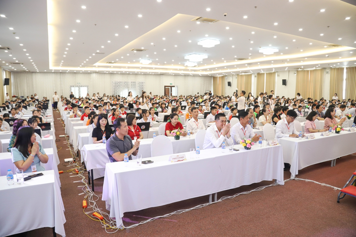 372 thí sinh trên 48 tỉnh thành hào hứng tranh giải Trạng nguyên Tiếng Việt 372 thí sinh trên 48 tỉnh thành hào hứng tranh giải Trạng nguyên Tiếng Việt