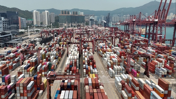 Các nền kinh tế mới nổi tăng cường tự lực ứng phó thuế quan