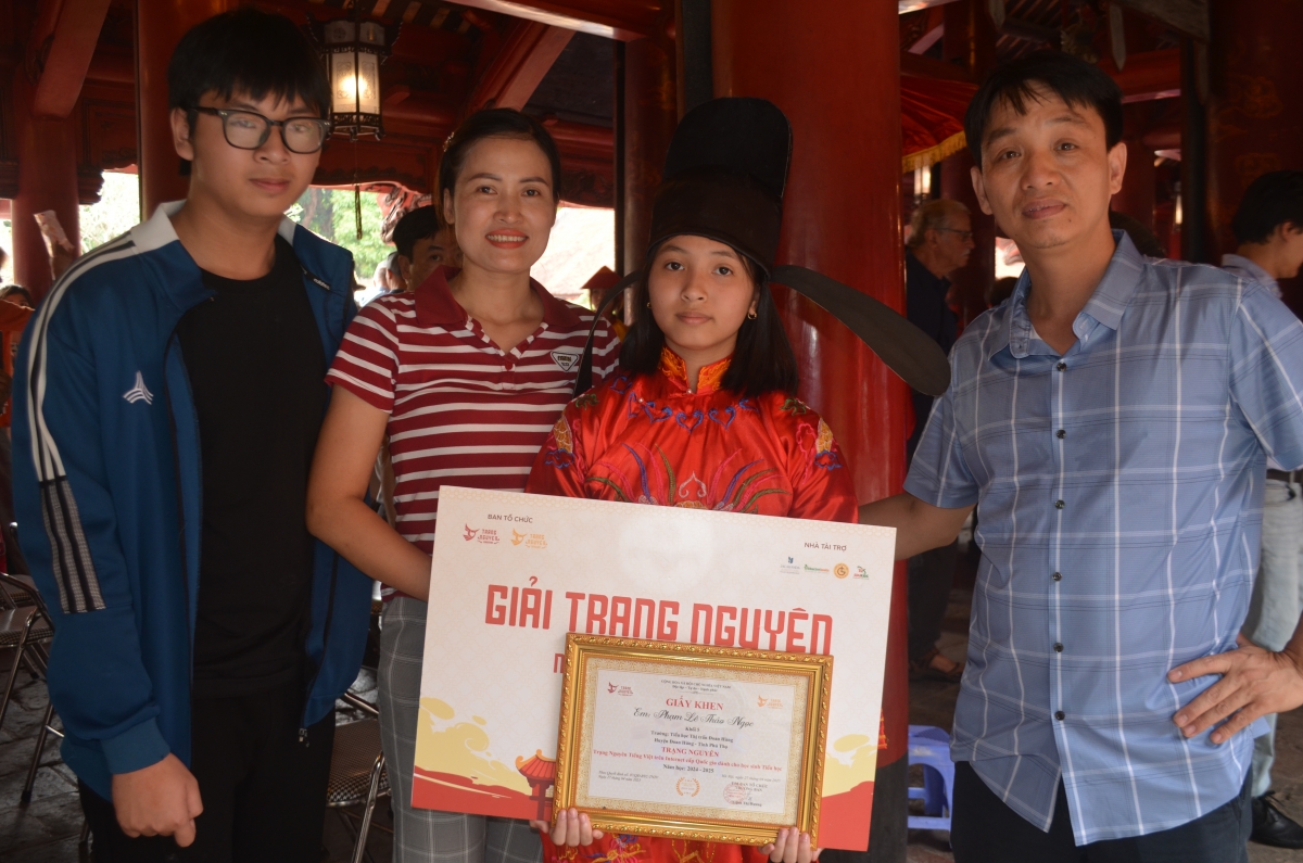 Trạng nguyên Tiếng Việt: Tôn vinh giá trị, ghi nhận hiền tài Trạng nguyên Tiếng Việt: Tôn vinh giá trị, ghi nhận hiền tài