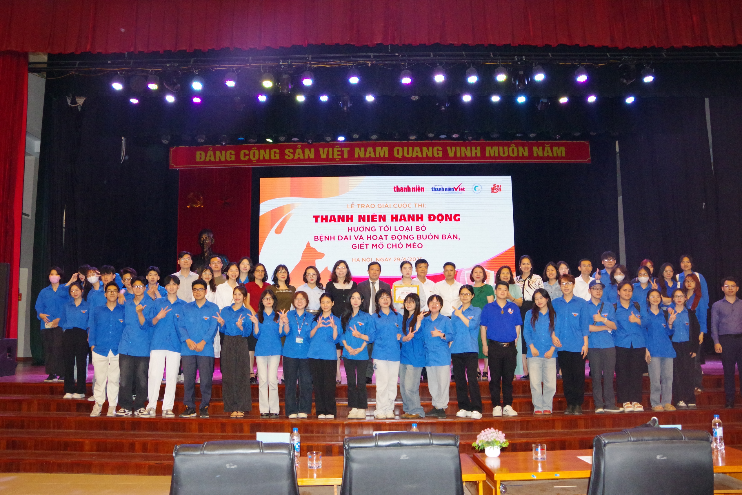 Trao giải cuộc thi "Thanh niên hành động - Hướng tới loại bỏ bệnh dại và hoạt động buôn bán, giết mổ chó mèo" Trao giải cuộc thi "Thanh niên hành động - Hướng tới loại bỏ bệnh dại và hoạt động buôn bán, giết mổ chó mèo"
